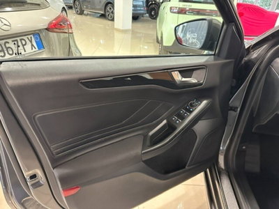 Ford Focus Station Wagon 1.0 EcoBoost Hybrid 125 CV SW ST-Line (8)