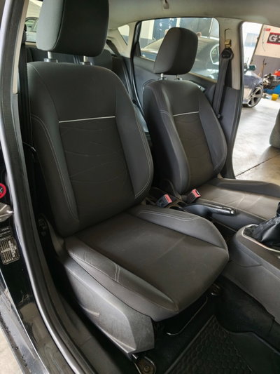 Ford Fiesta 1.5 TDCi 75CV 5 porte (18)