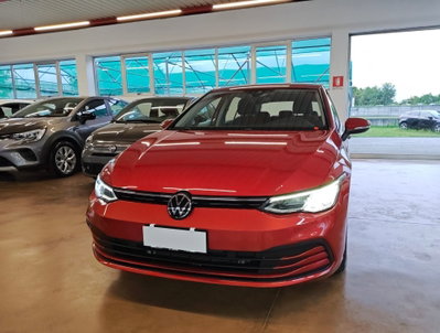 Volkswagen Golf 2.0 TDI SCR Life usata