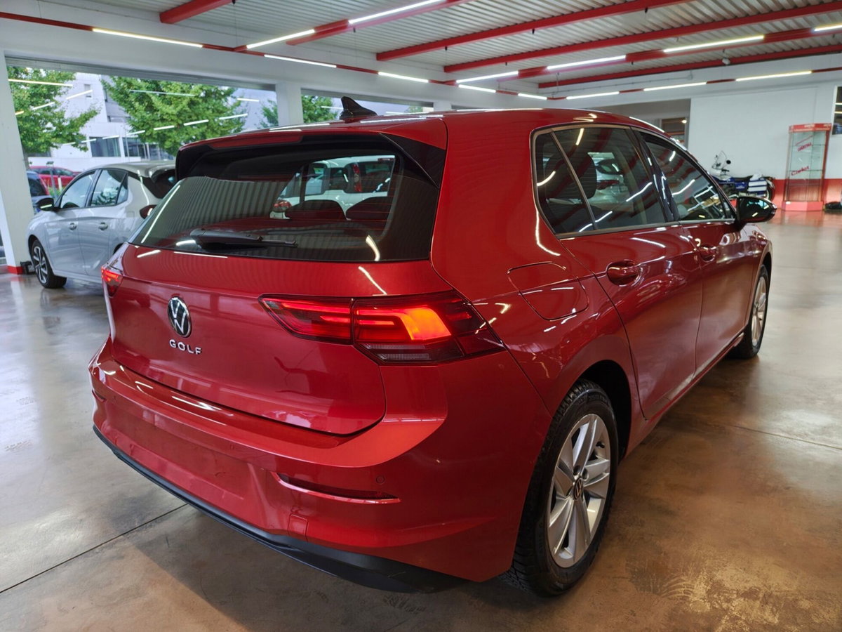 Volkswagen Golf 2.0 TDI SCR Life (11)