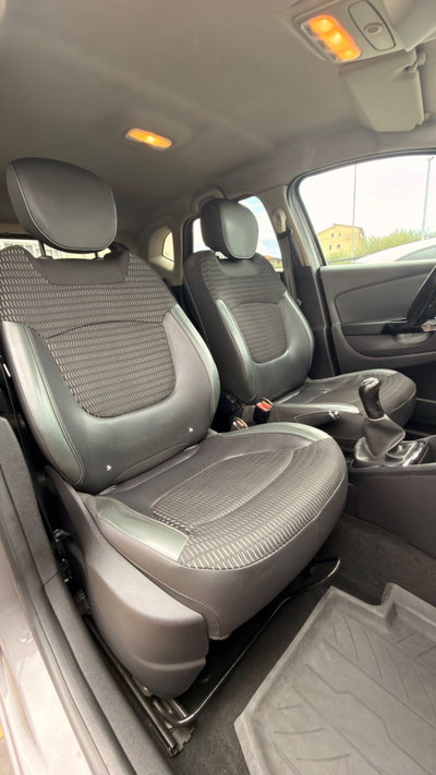 Renault Captur dCi 8V 90 CV Start&Stop Energy Intens (8)