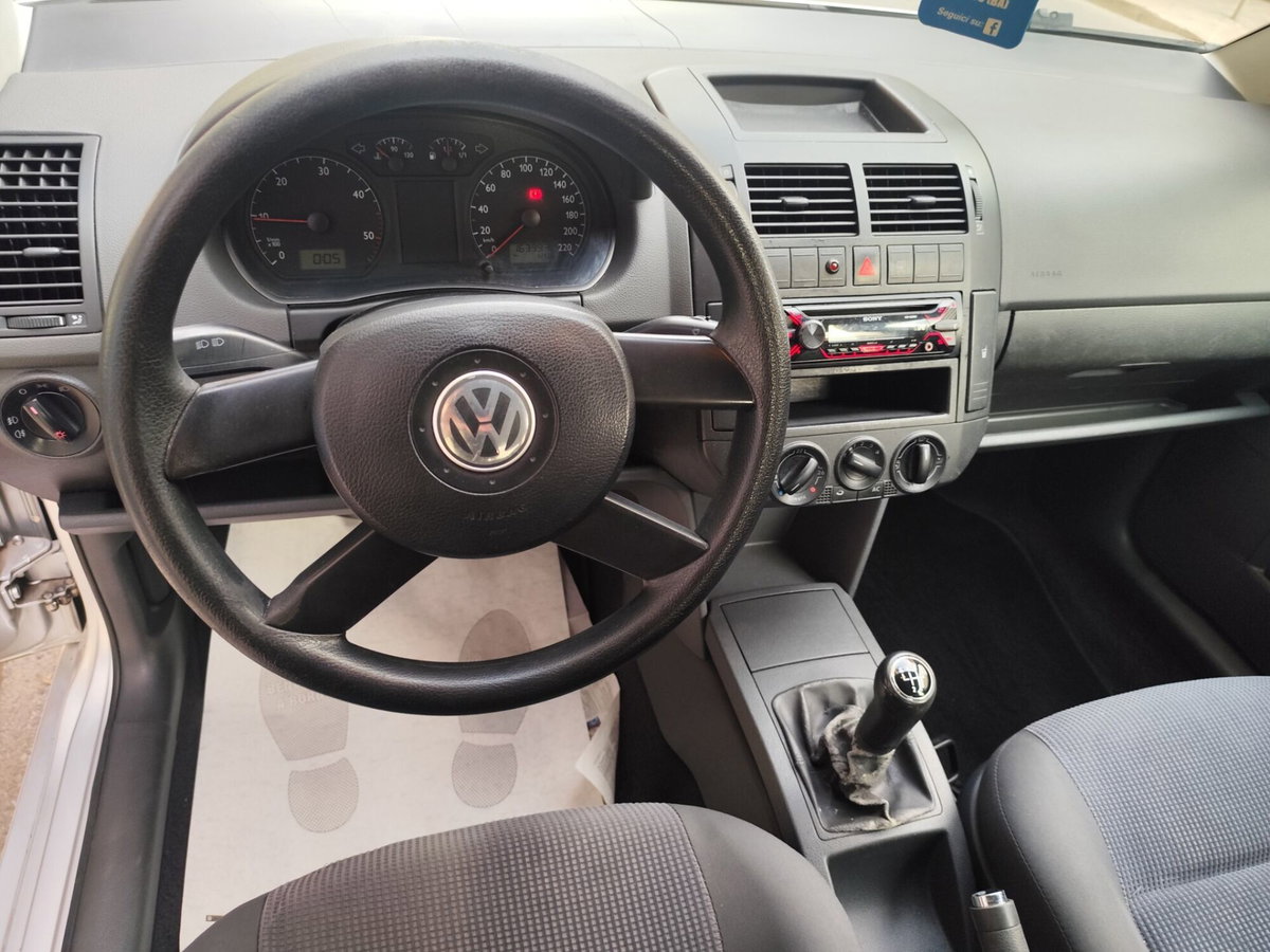 Volkswagen Polo 1.4 TDI 5p. Trendline (11)