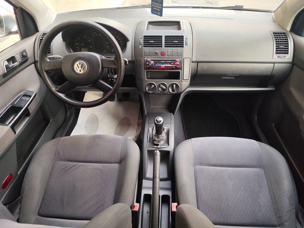 Volkswagen Polo 1.4 TDI 5p. Trendline (16)