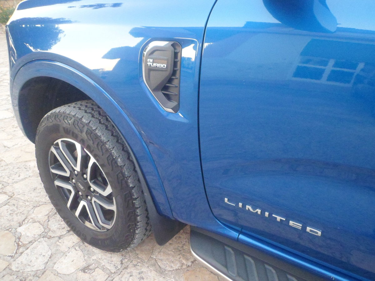 Ford Ranger Pick-up 2.0 ecoblue doppia cabina Limited awd 205cv auto (8)
