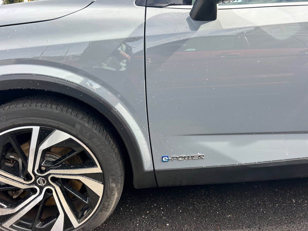 Nissan Qashqai 1.5 e-power Tekna 2wd (2)