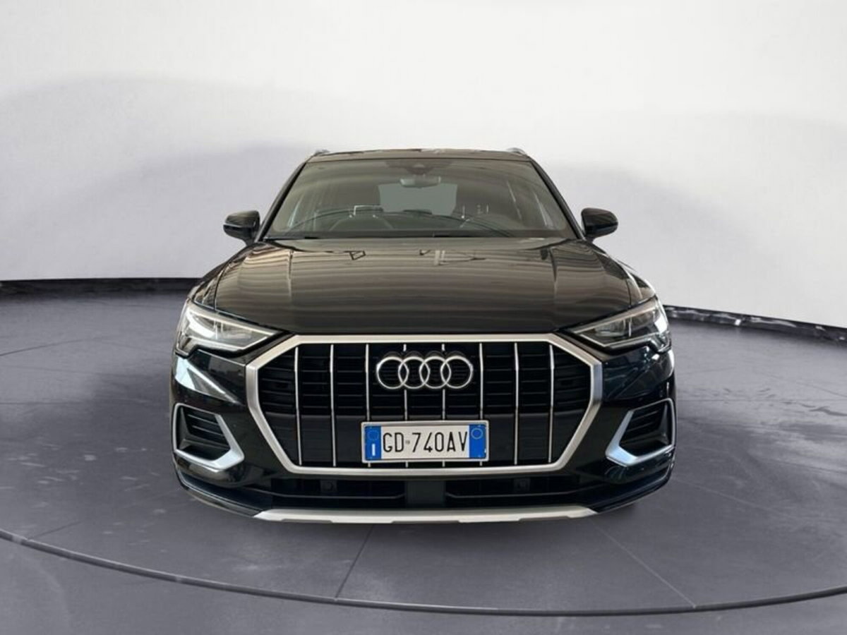 Audi Q3 2.0 tdi Business Advanced 150cv s-tronic (2)