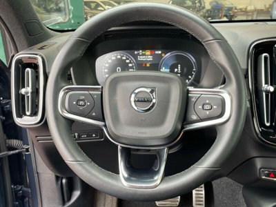 Volvo XC40 T5 Recharge Plug-in Hybrid R-design (17)