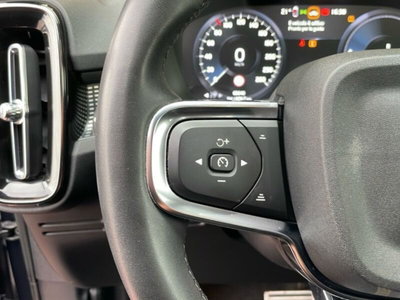 Volvo XC40 T5 Recharge Plug-in Hybrid R-design (19)