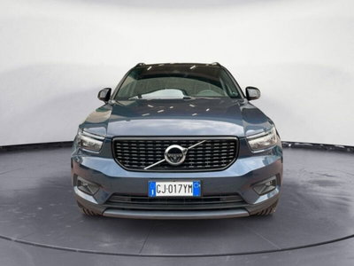 Volvo XC40 T5 Recharge Plug-in Hybrid R-design (2)