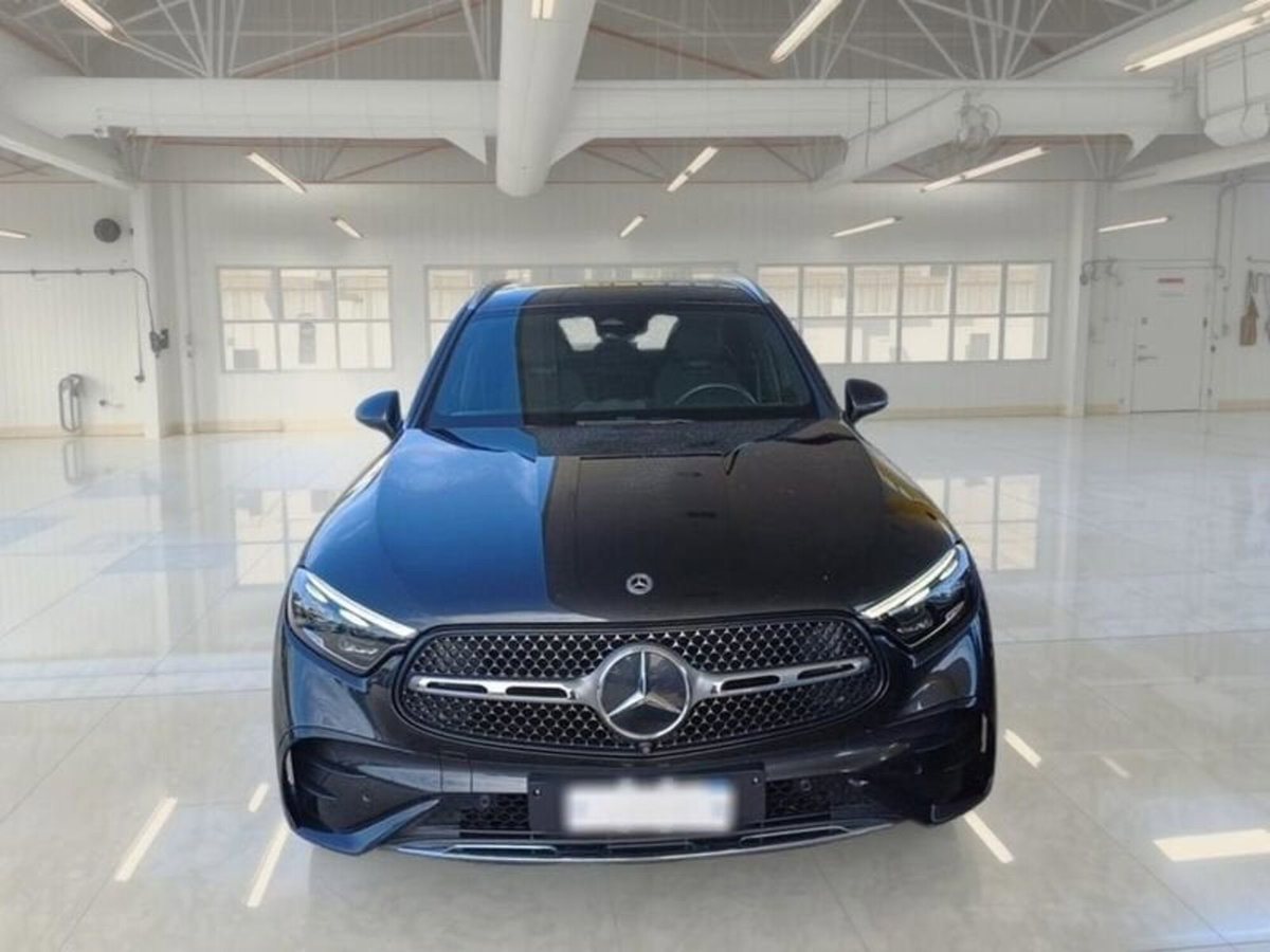 Mercedes-Benz GLC SUV 220 d AMG Line Premium Plus 4matic auto (2)