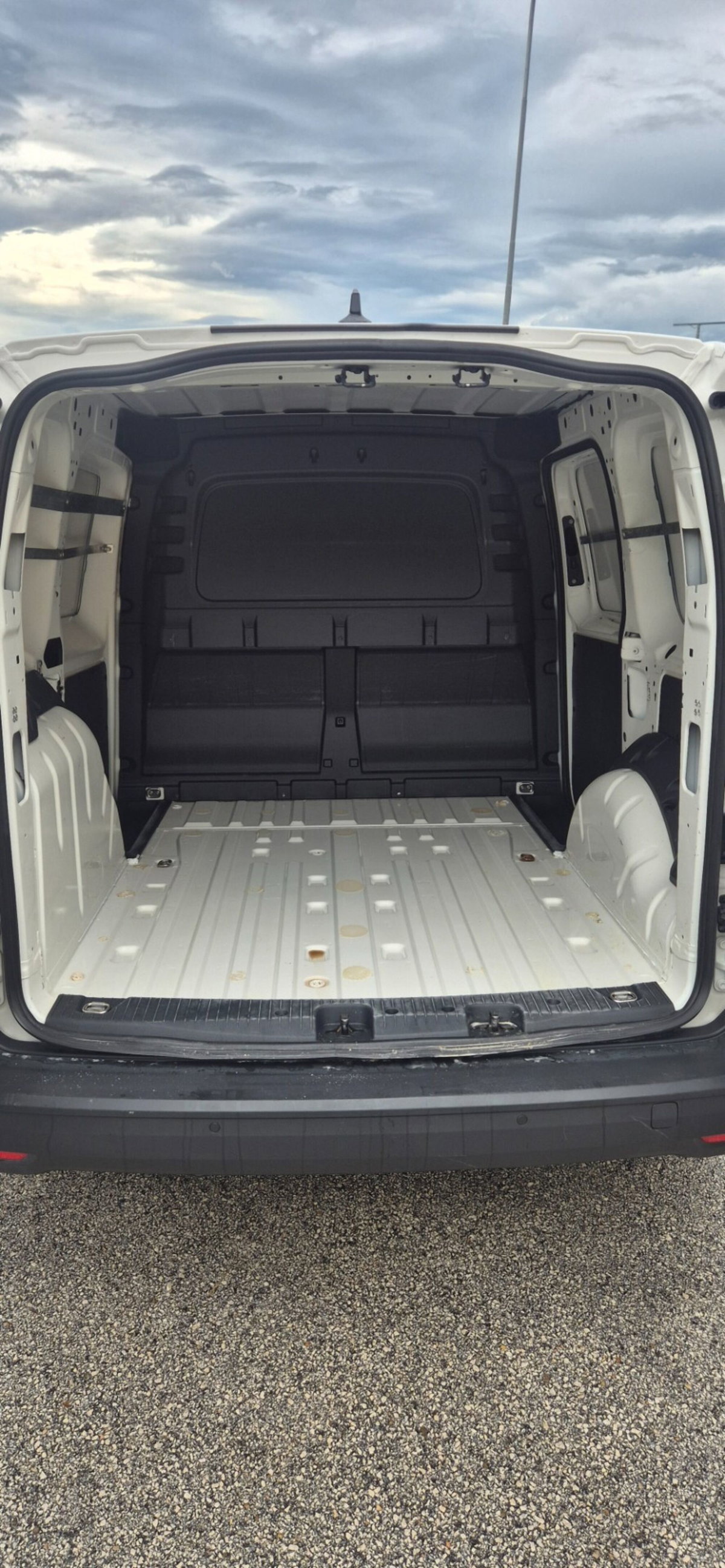 Volkswagen Veicoli Commerciali Caddy 2.0 TDI 102 CV Furgone Business (10)