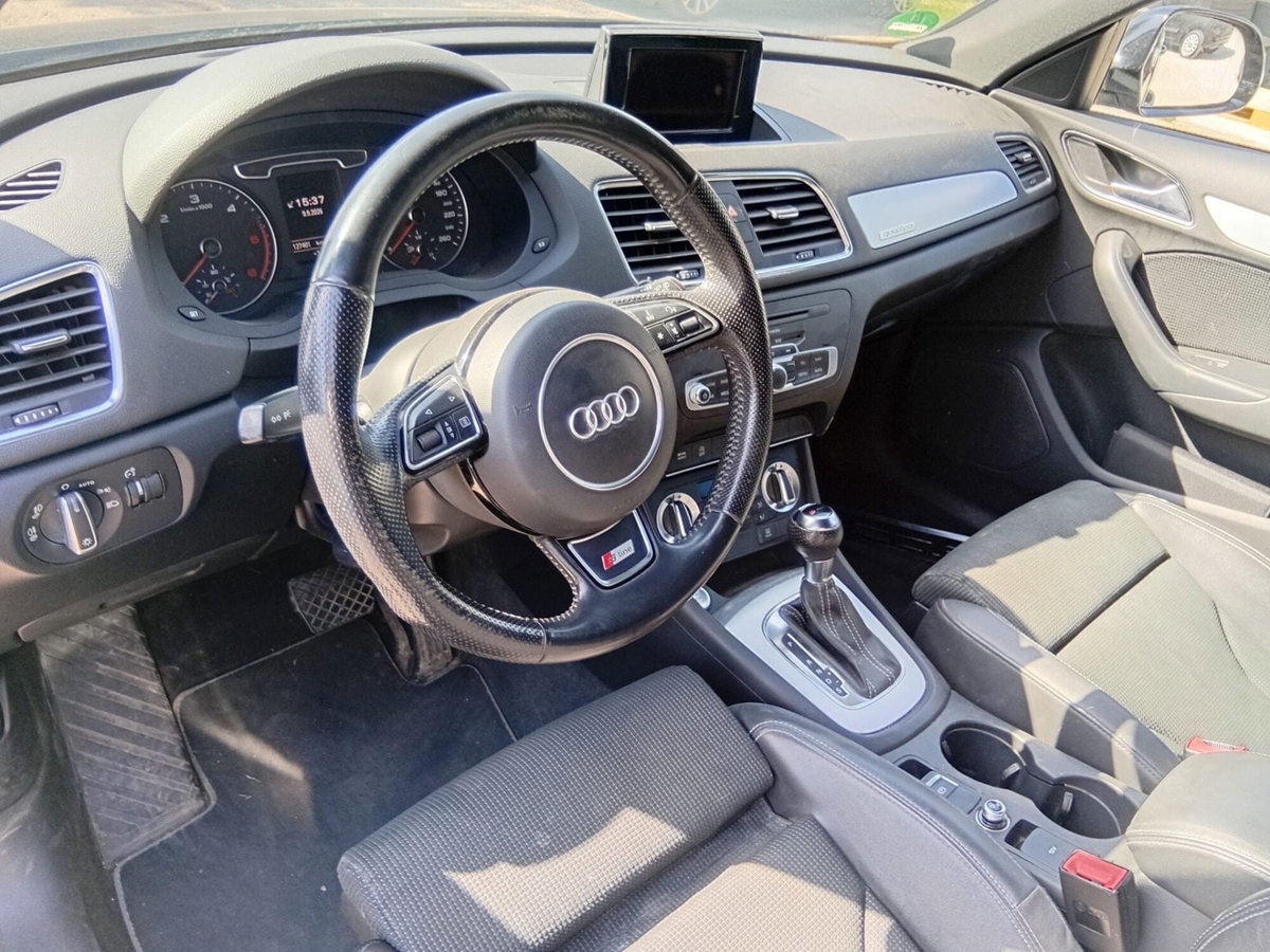 Audi Q3 2.0 TDI 177 CV quattro S tronic Advanced Plus (9)