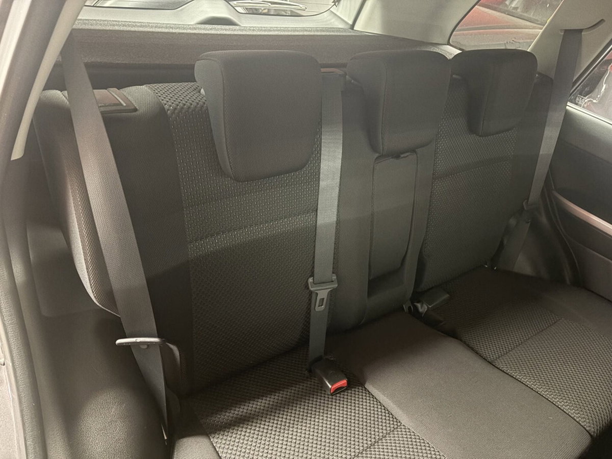 Suzuki Grand Vitara 1.9 DDiS 3 porte Offroad (10)