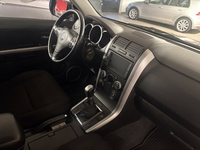 Suzuki Grand Vitara 1.9 DDiS 3 porte Offroad (8)