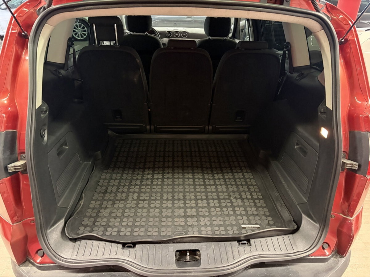 Ford S-Max 2.0 TDCi 140CV (11)