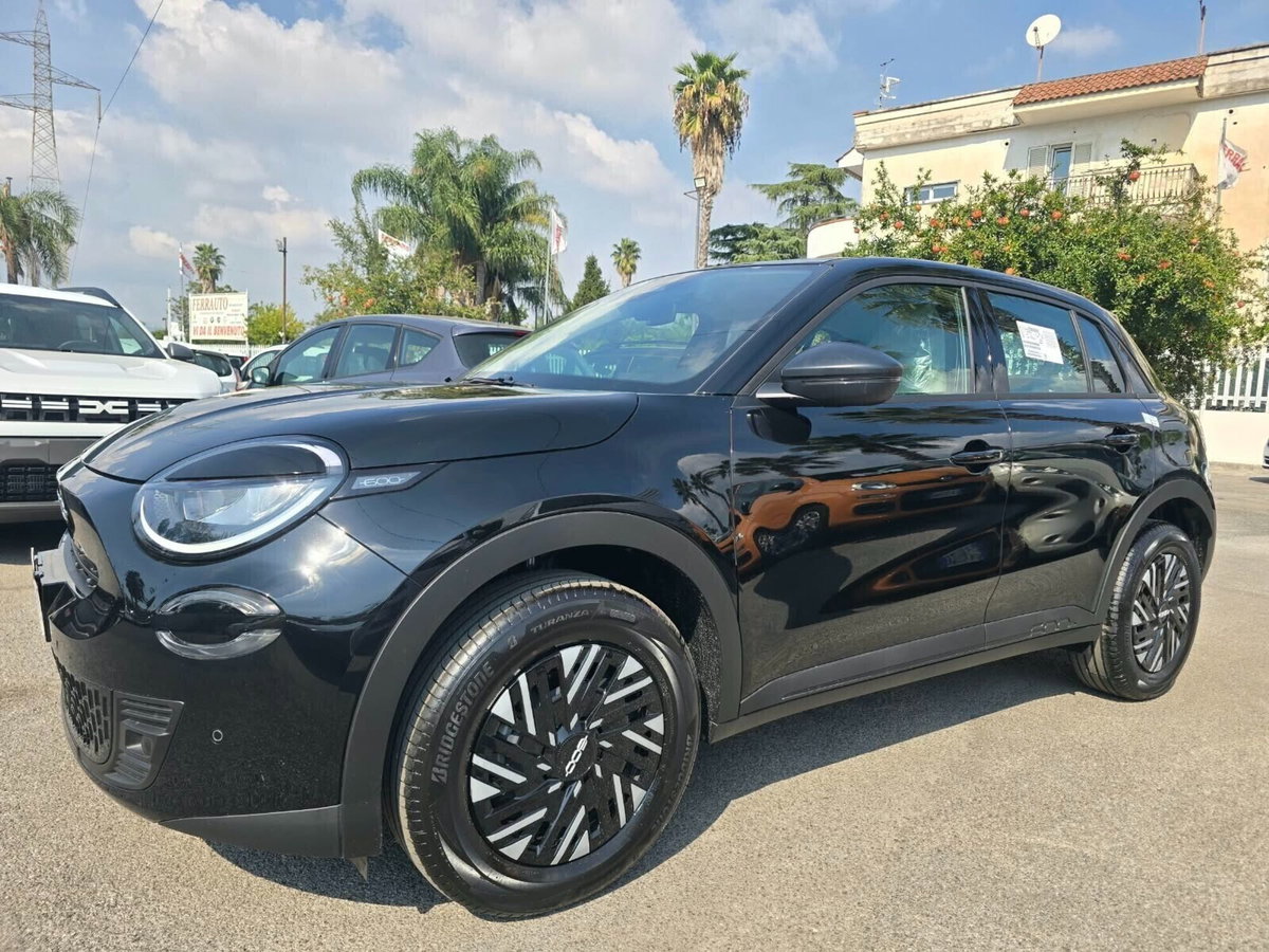 Fiat 600 1.2 Business 100cv (2)