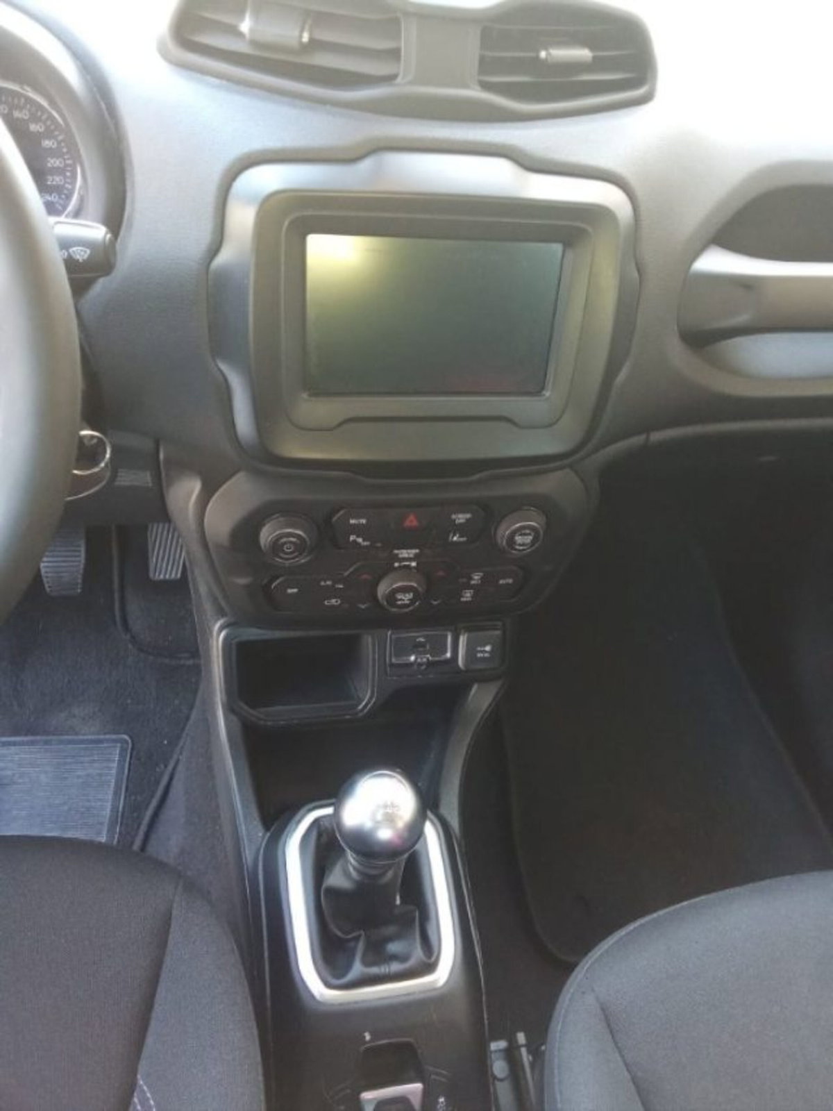 Jeep Renegade 1.0 T3 Longitude (11)