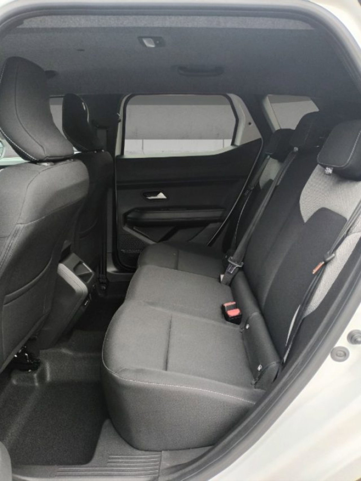 Dacia Duster 1.2 Eco-G Journey 120cv (8)