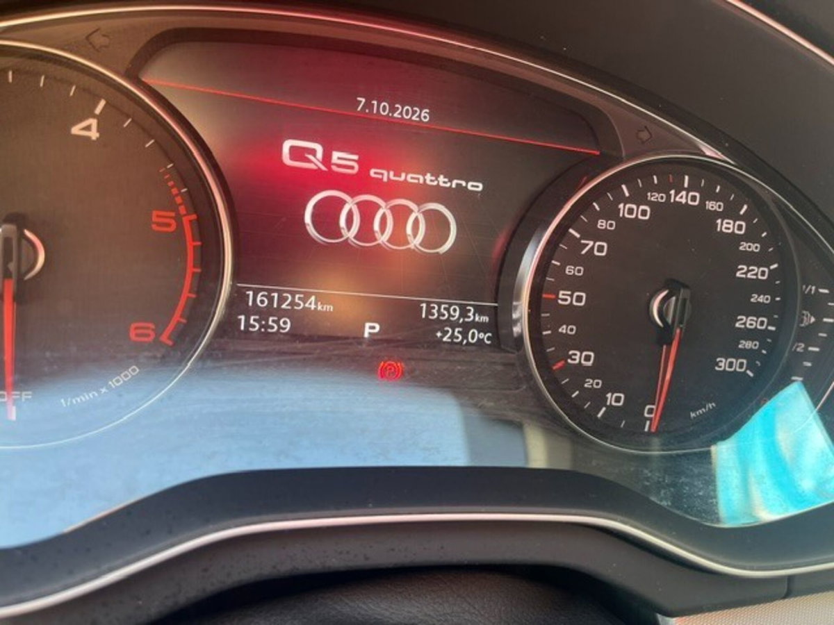 Audi Q5 40 TDI quattro S tronic Sport (12)