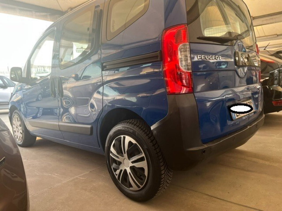Peugeot Bipper 1.3 HDi 75 FAP Stop&Start Outdoor (2)