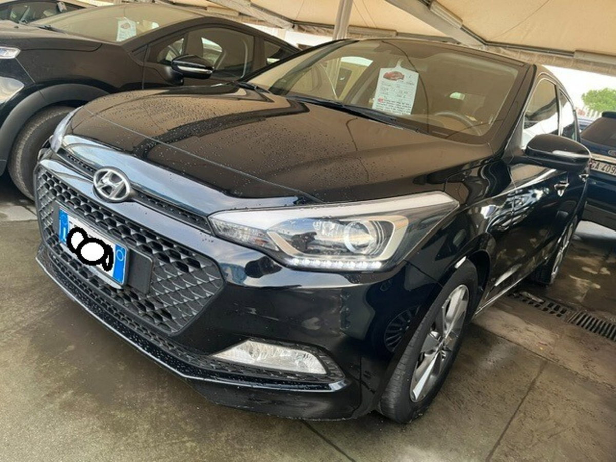 Hyundai i20 1.4 CRDi 5p. Comfort (6)