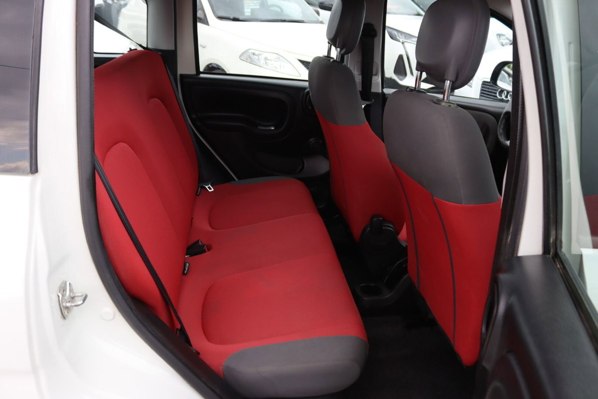 Fiat Panda 1.3 MJT S&S Lounge (13)