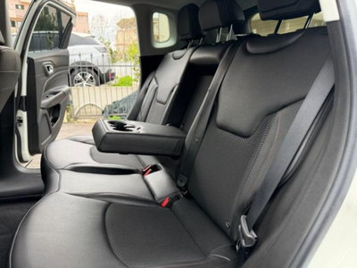 Jeep Compass 1.3 T4 240CV PHEV AT6 4xe Trailhawk (10)