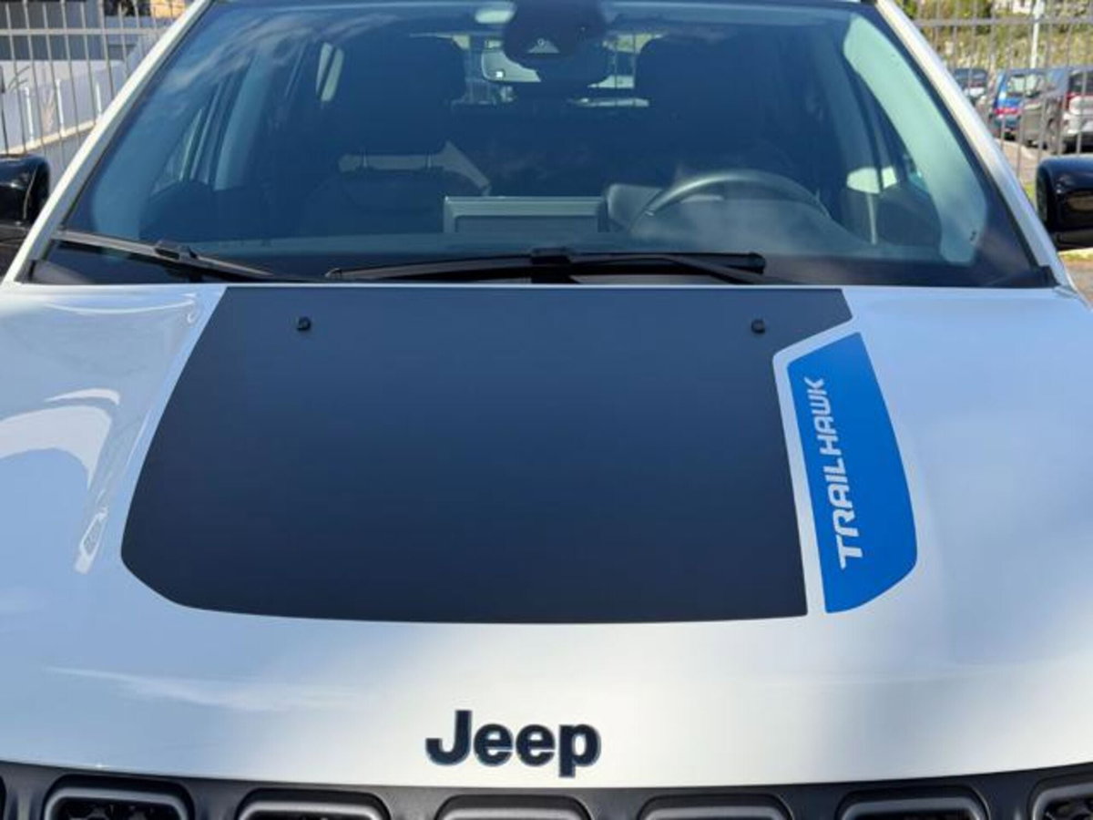 Jeep Compass 1.3 T4 240CV PHEV AT6 4xe Trailhawk (11)