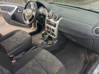 Dacia Sandero 1.4 8V GPL (12)