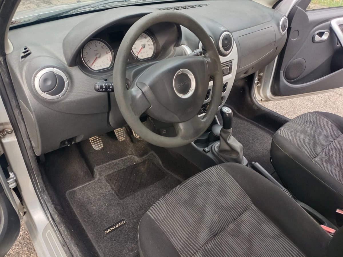Dacia Sandero 1.4 8V GPL (9)