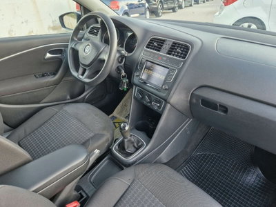 Volkswagen Polo Cross 1.4 TDI BlueMotion Technology (14)