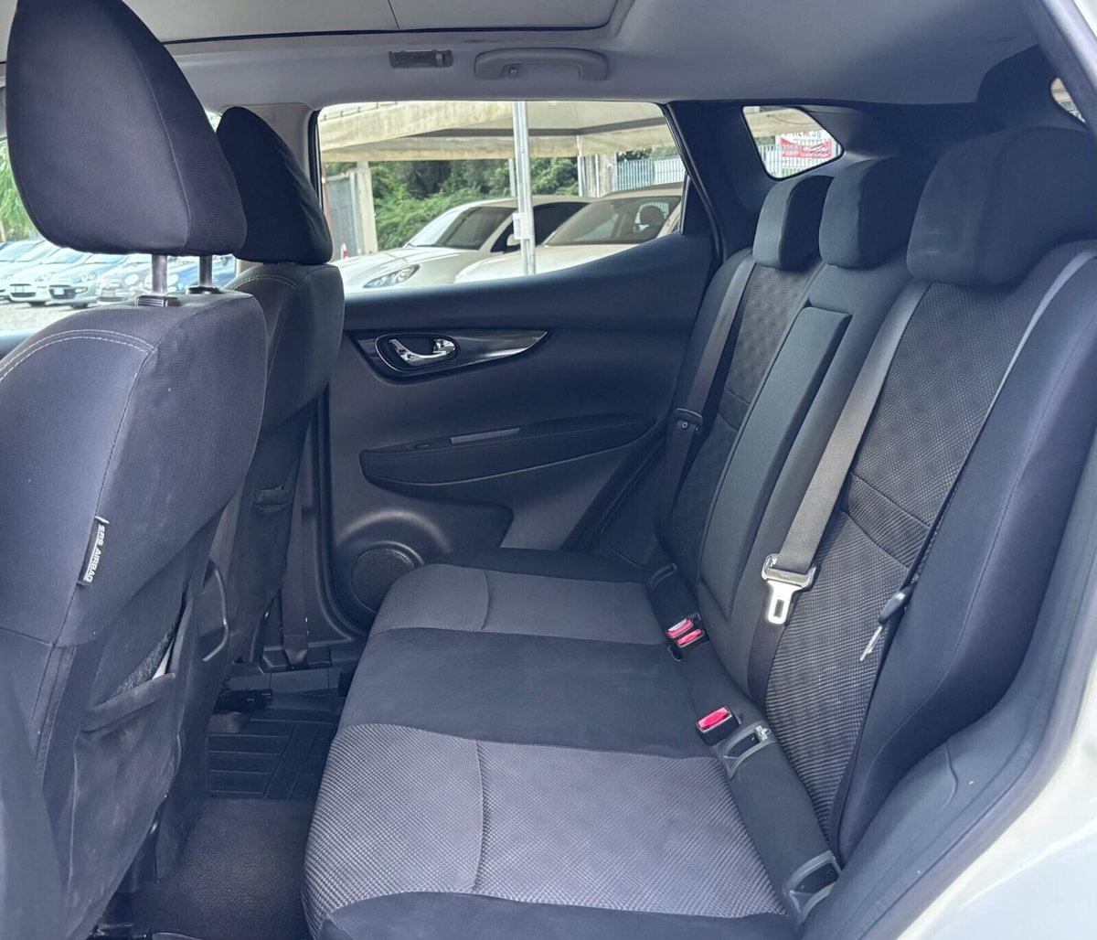Nissan Qashqai 1.5 dCi Tekna (12)