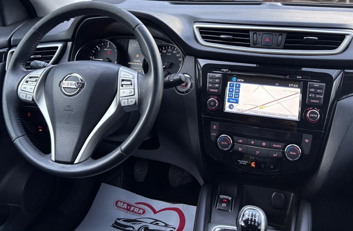 Nissan Qashqai 1.5 dCi Tekna (16)