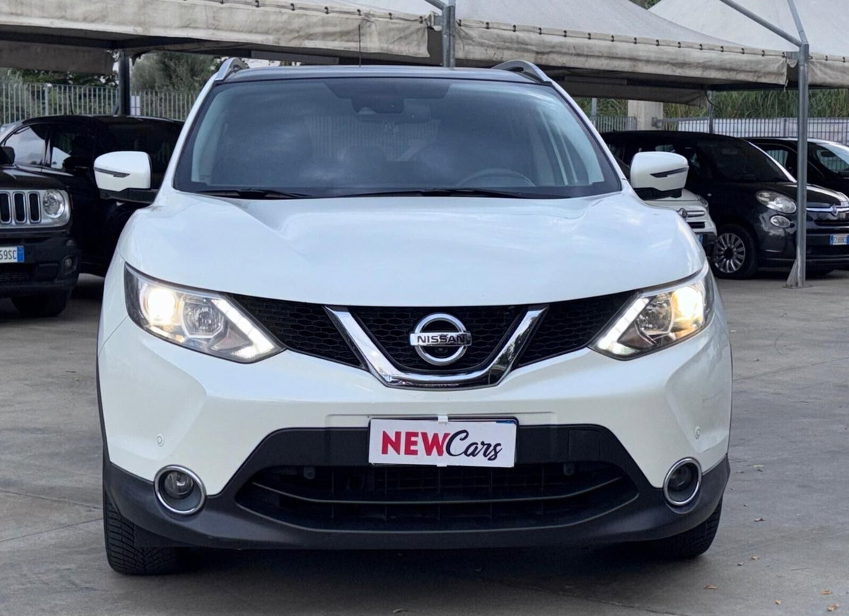 Nissan Qashqai 1.5 dCi Tekna (2)