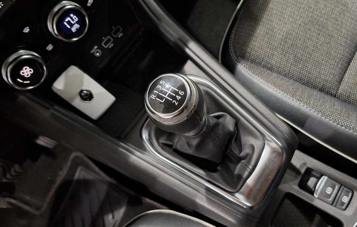 Renault Captur TCe 90 CV Techno (18)