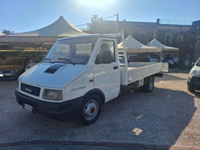 Iveco Daily Telaio 30.8 2.5 Diesel PL Cabinato usata