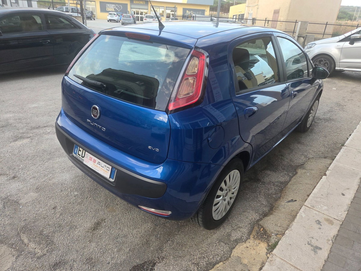 Fiat Punto Evo 1.3 Mjt 90 CV 5 porte Dualogic Dynamic (5)