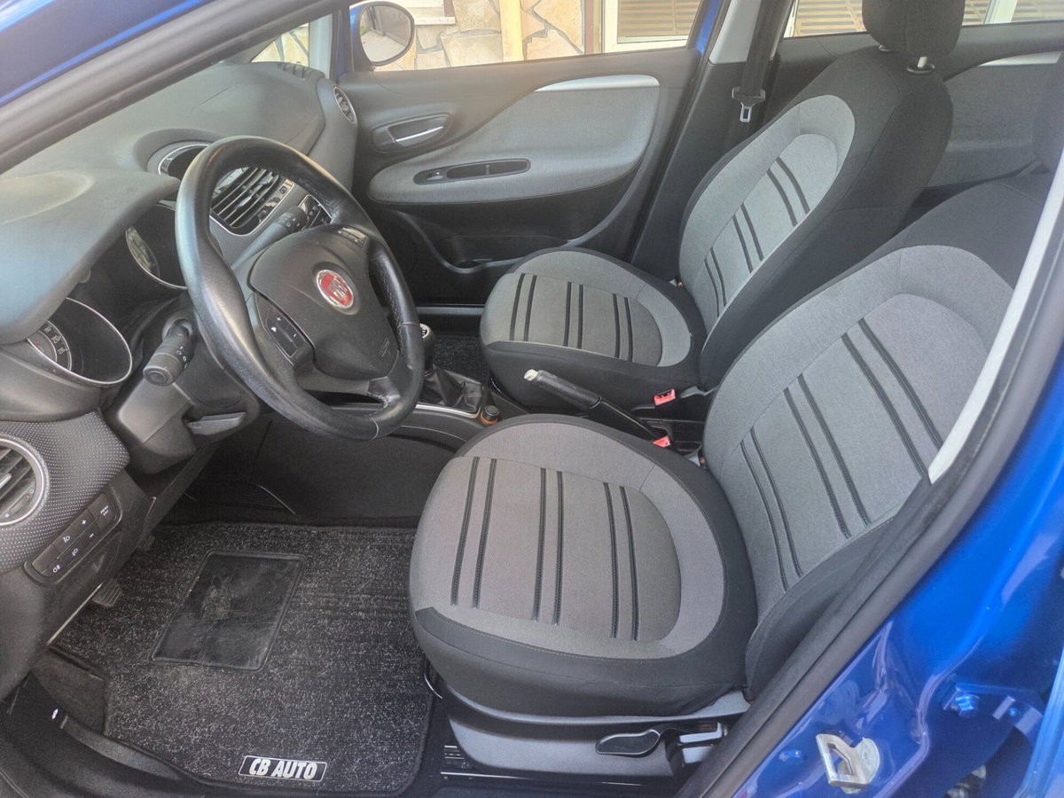 Fiat Punto Evo 1.3 Mjt 90 CV 5 porte Dualogic Dynamic (9)