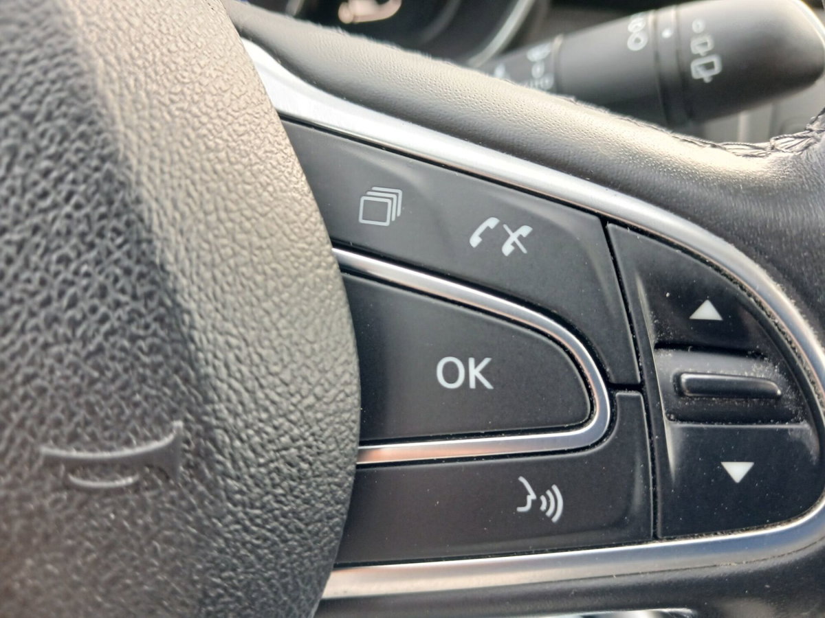 Renault Kadjar 8V 110CV Energy Zen (12)