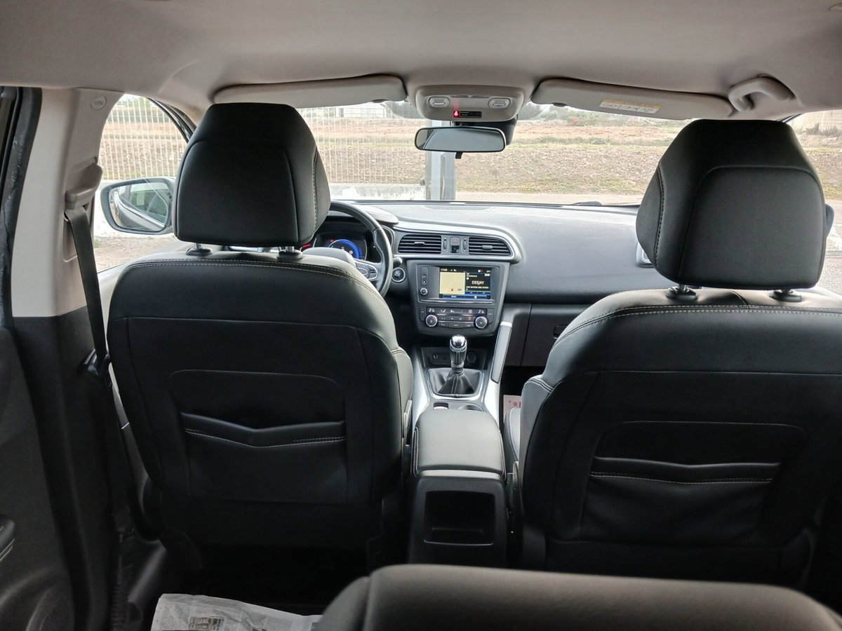 Renault Kadjar 8V 110CV Energy Zen (17)