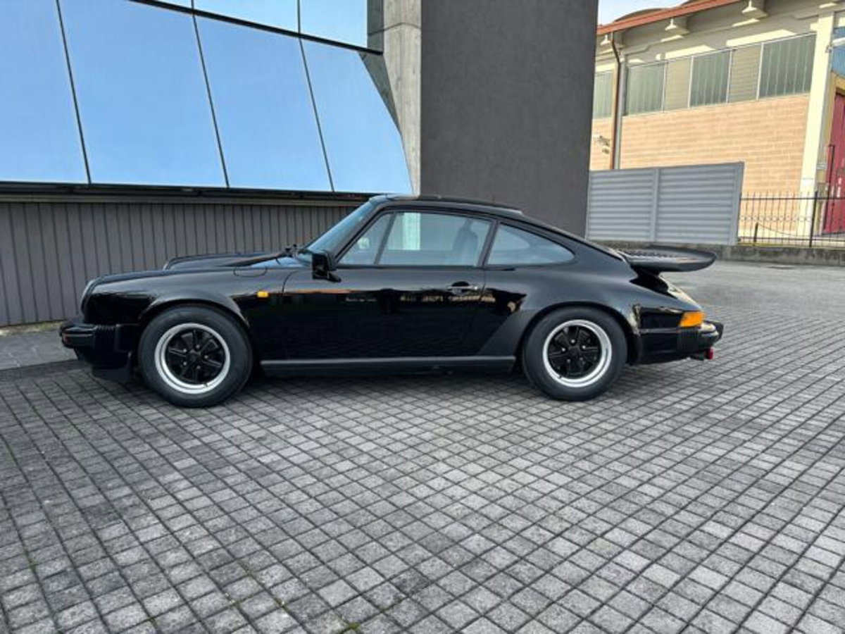 Porsche 911 Coupé Carrera 3.2 (4)