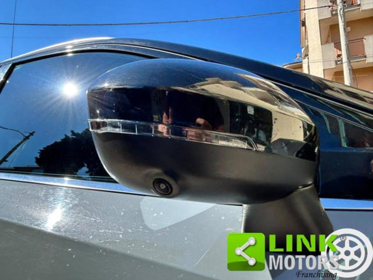 Nissan Qashqai 1.3 mhev Tekna 4wd 158cv xtronic (19)