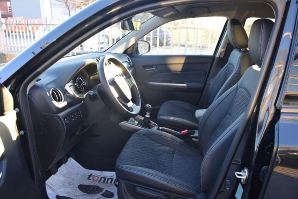 Suzuki Vitara 1.4 Hybrid 4WD AllGrip Easy Top (13)