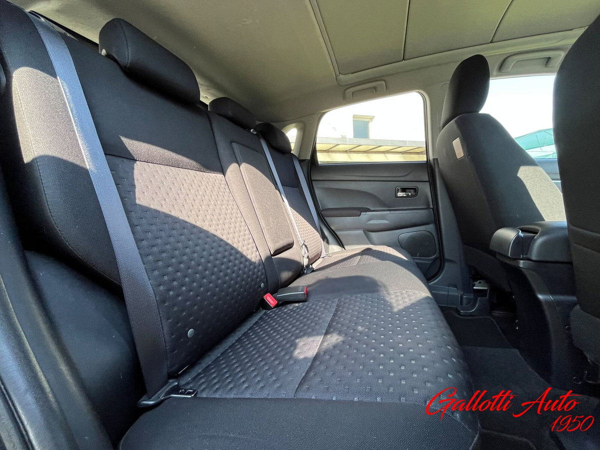 Mitsubishi ASX 1.8 DI-D 150 CV 4WD Invite (14)