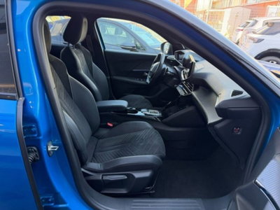 Peugeot 2008 1.2 puretech GT s&s 130cv eat8 (13)