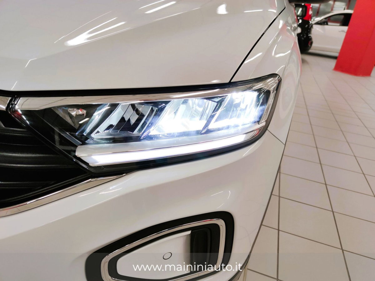 Volkswagen T-Roc 1.5 tsi Sport dsg (7)