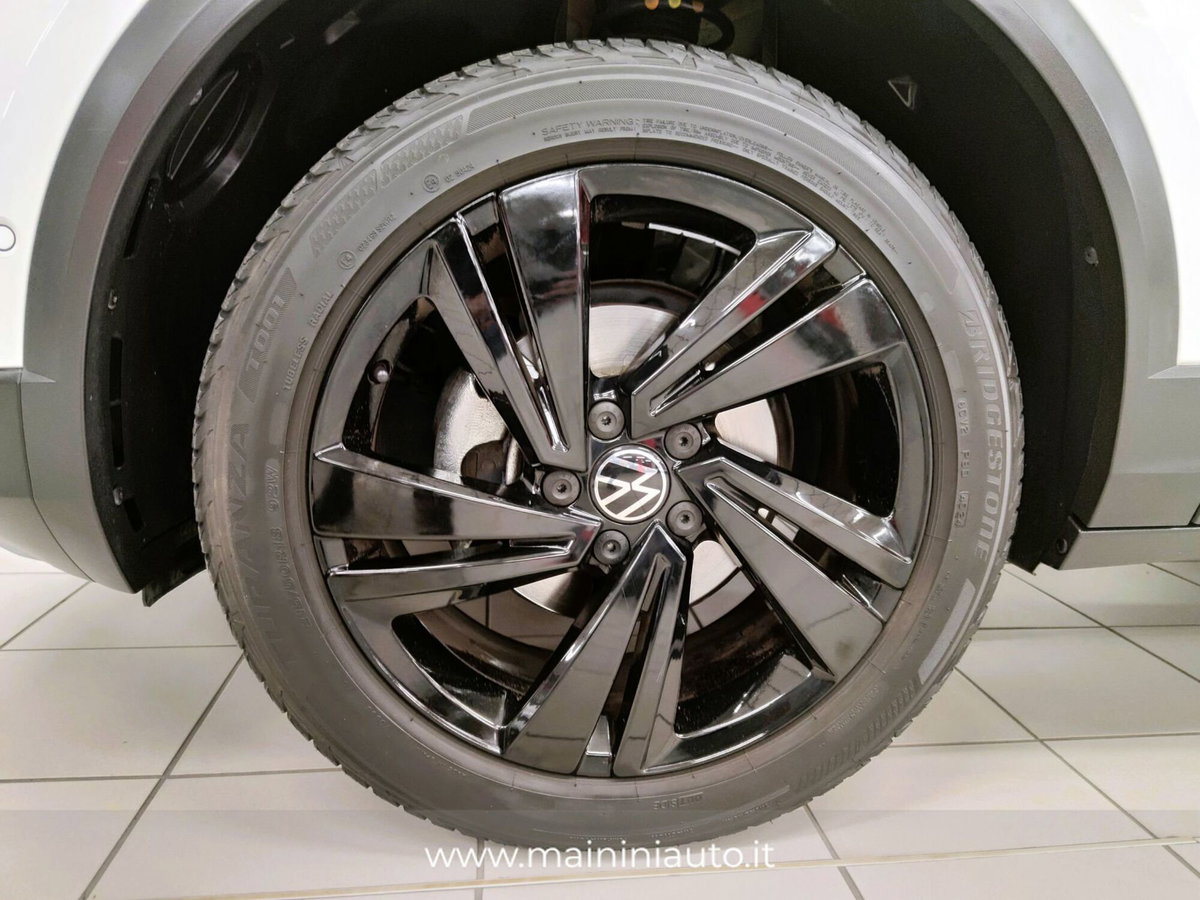 Volkswagen T-Roc 1.5 tsi Sport dsg (9)