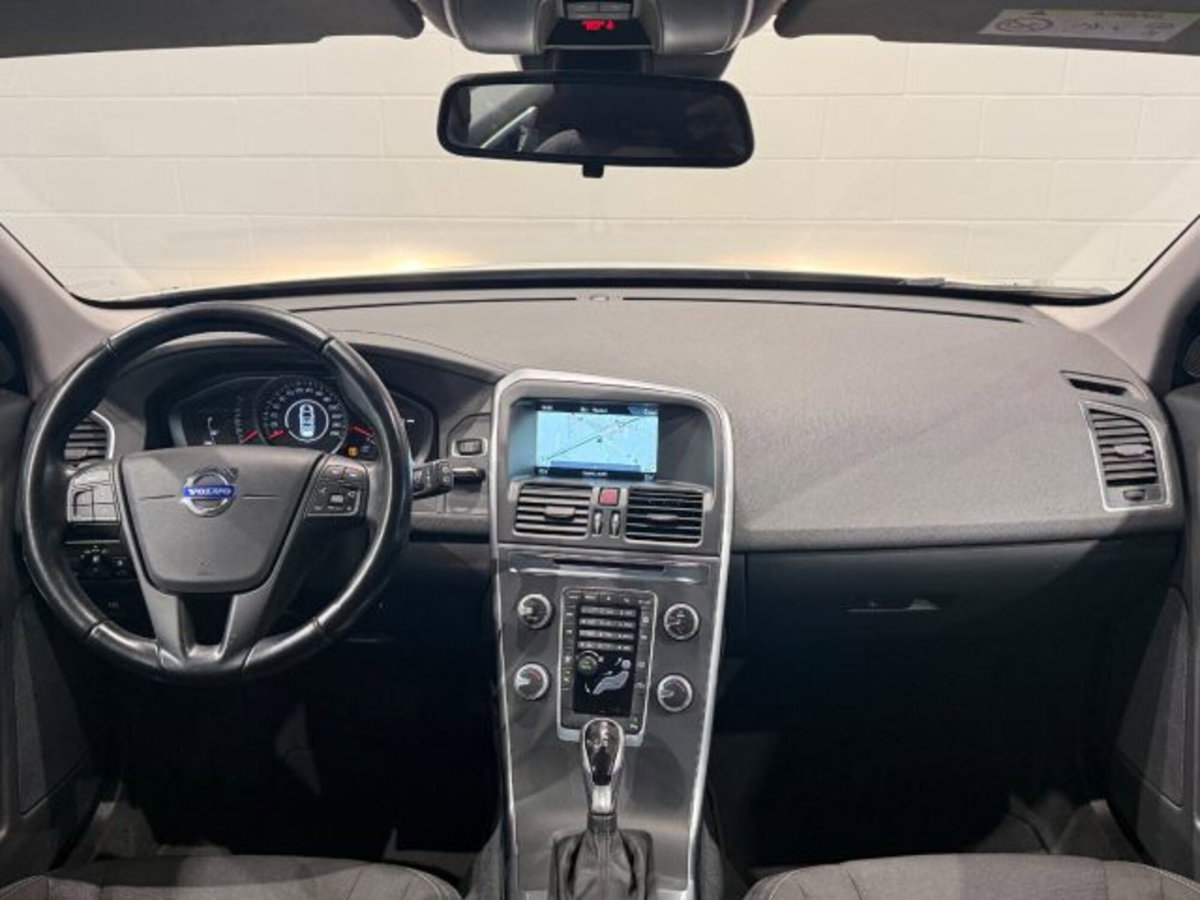 Volvo XC60 D3 Geartronic Kinetic (12)