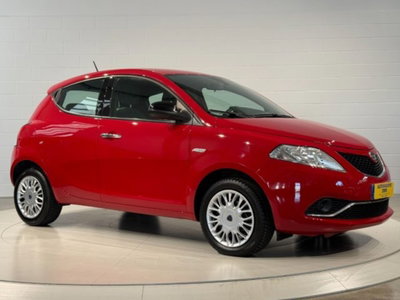 Lancia Ypsilon 0.9 TwinAir 85 CV 5 porte S&S DFN Silver (7)
