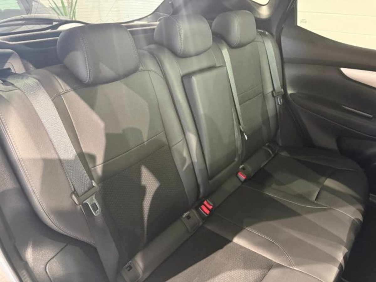 Nissan Qashqai 1.5 dCi 115 CV Tekna (14)